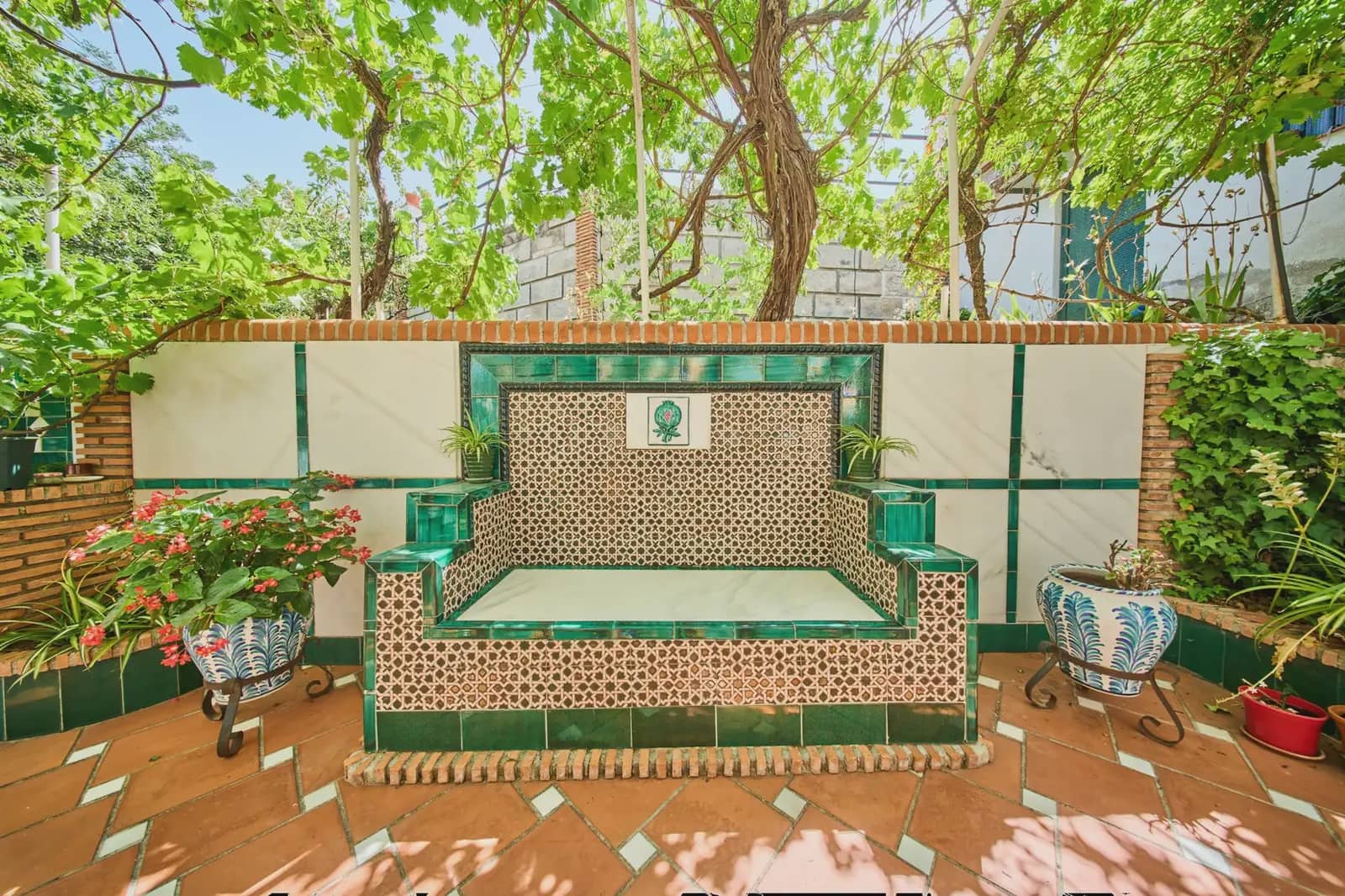 4 chambre Villa/Maison à vendre à Otura avec piscine - 345 000 € (Ref: 9836879)