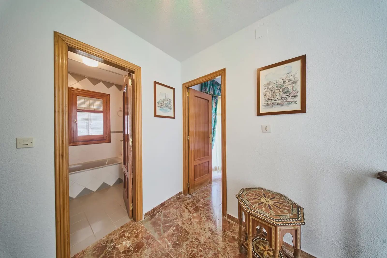 Villa for sale in Otura with pool - € 560,000 (Ref: 9836881)
