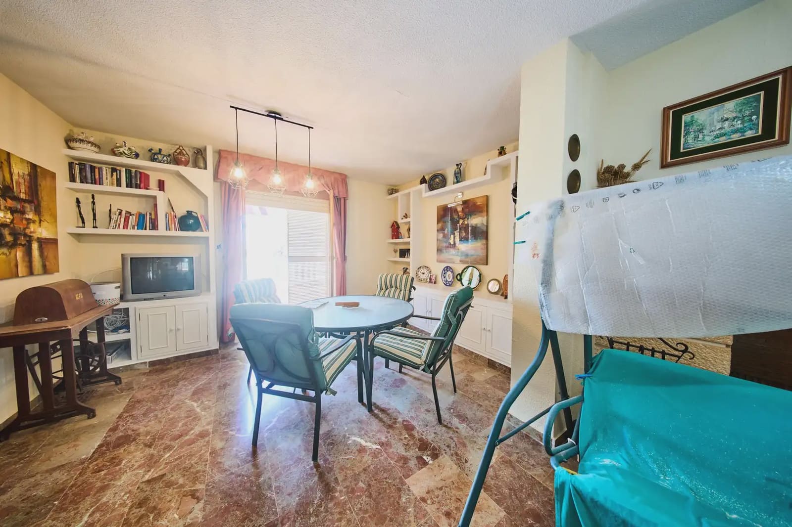Villa for sale in Otura with pool - € 560,000 (Ref: 9836881)