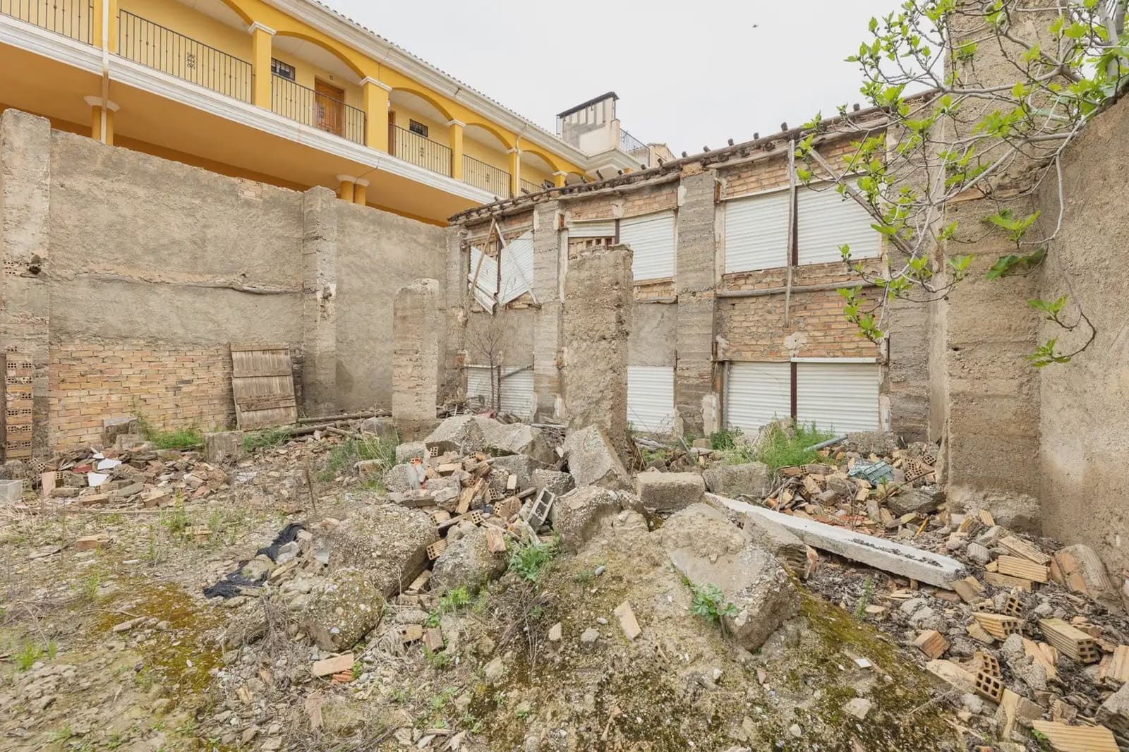 Building Plot for sale in Churriana de la Vega - € 240,000 (Ref: 9836882)