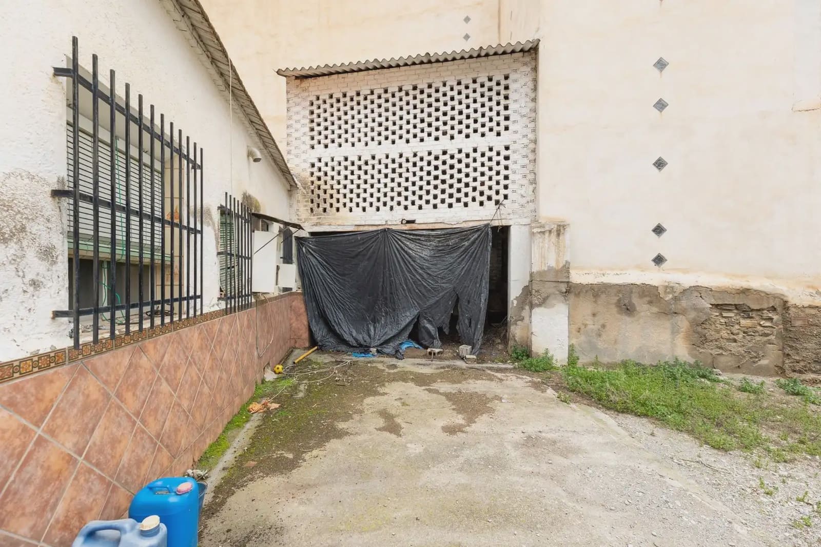 Building Plot for sale in Churriana de la Vega - € 240,000 (Ref: 9836882)