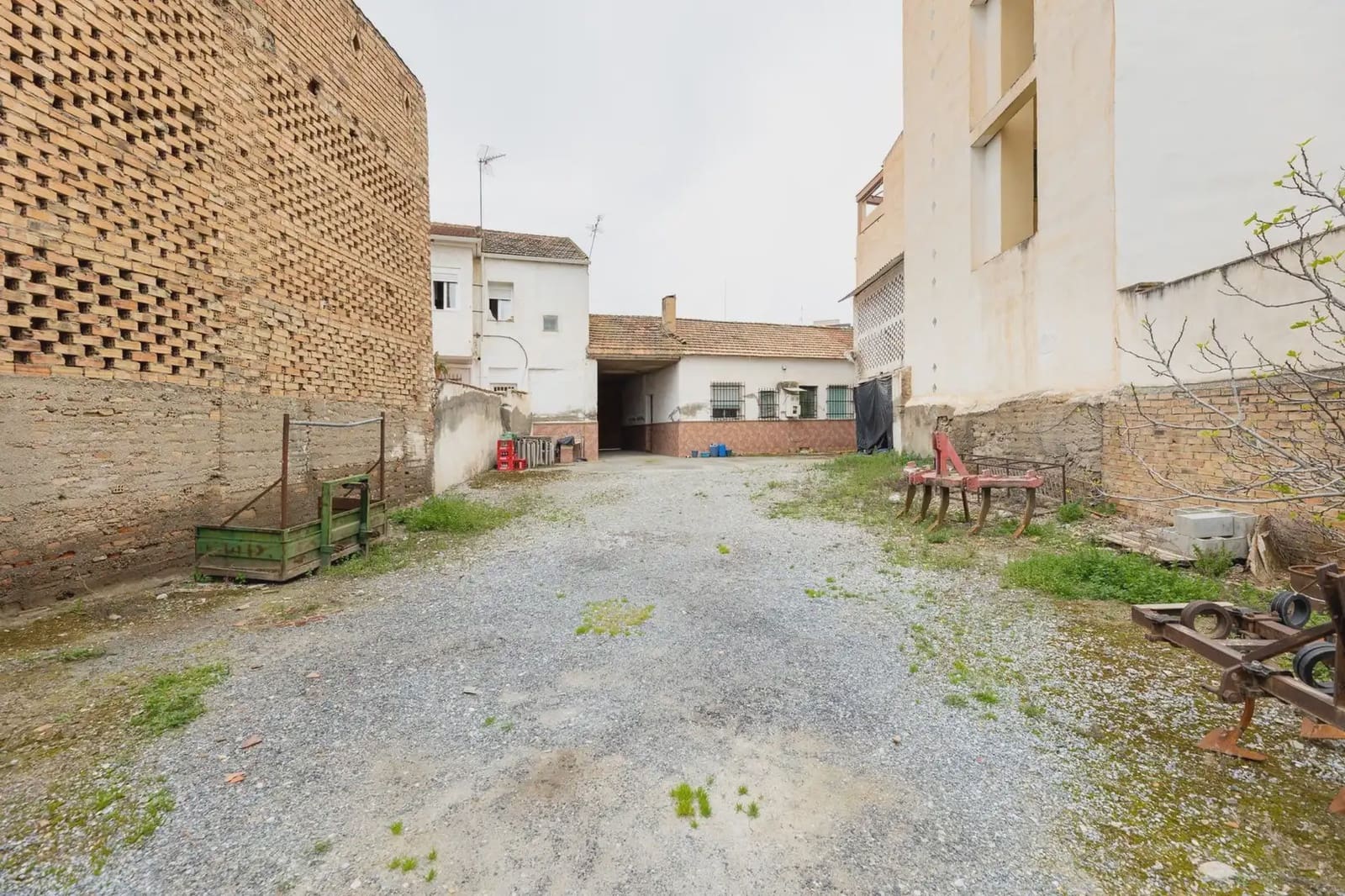 Building Plot for sale in Churriana de la Vega - € 240,000 (Ref: 9836882)