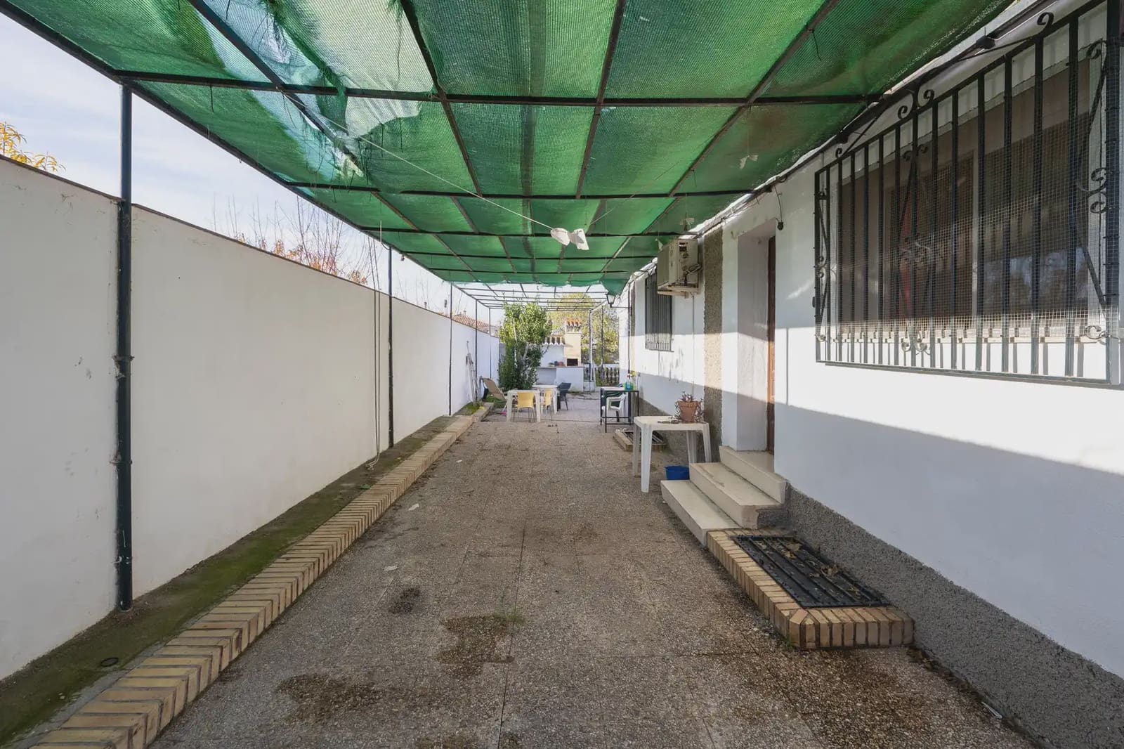 Finca/Casa Rural en Maracena en venta con piscina - 195.000 € (Ref: 9836883)