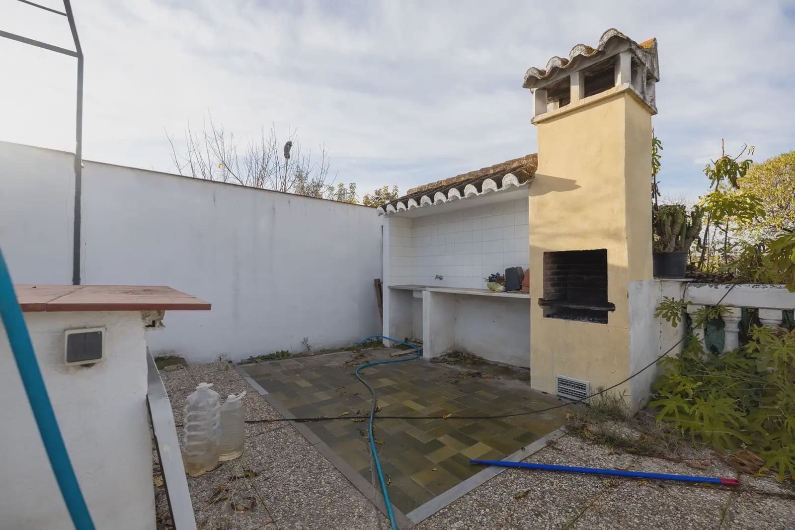 Finca/Casa Rural en Maracena en venta con piscina - 195.000 € (Ref: 9836883)