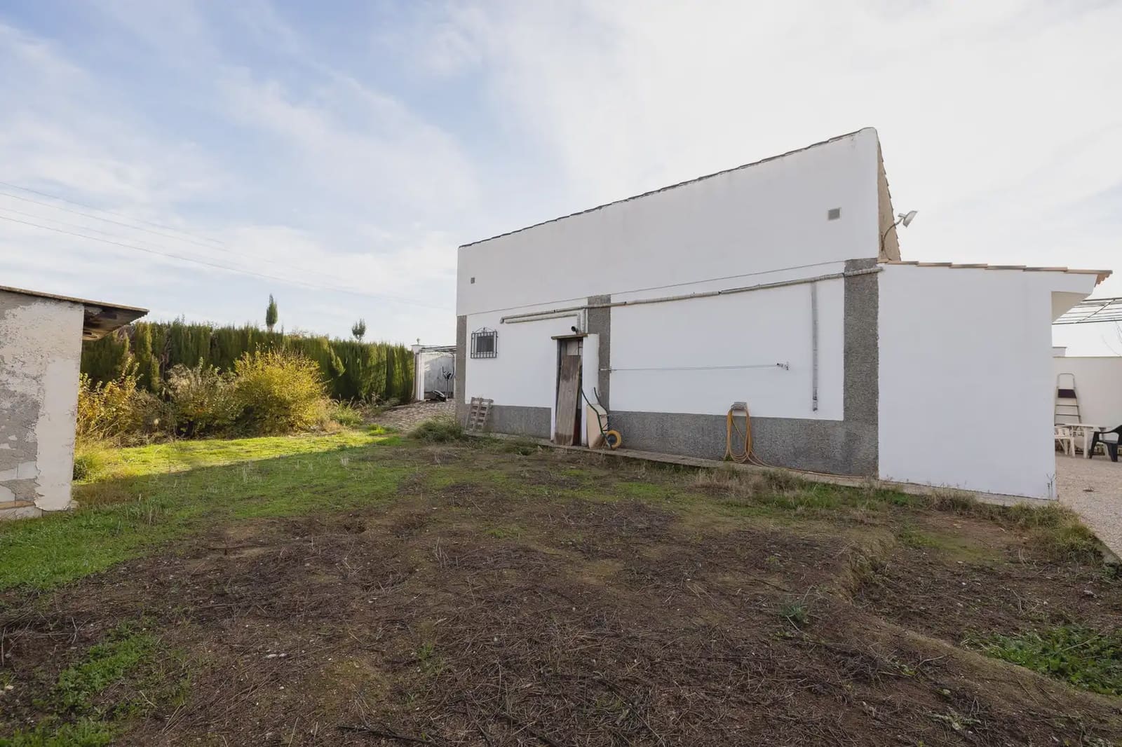 Finca/Casa Rural en Maracena en venta con piscina - 195.000 € (Ref: 9836883)