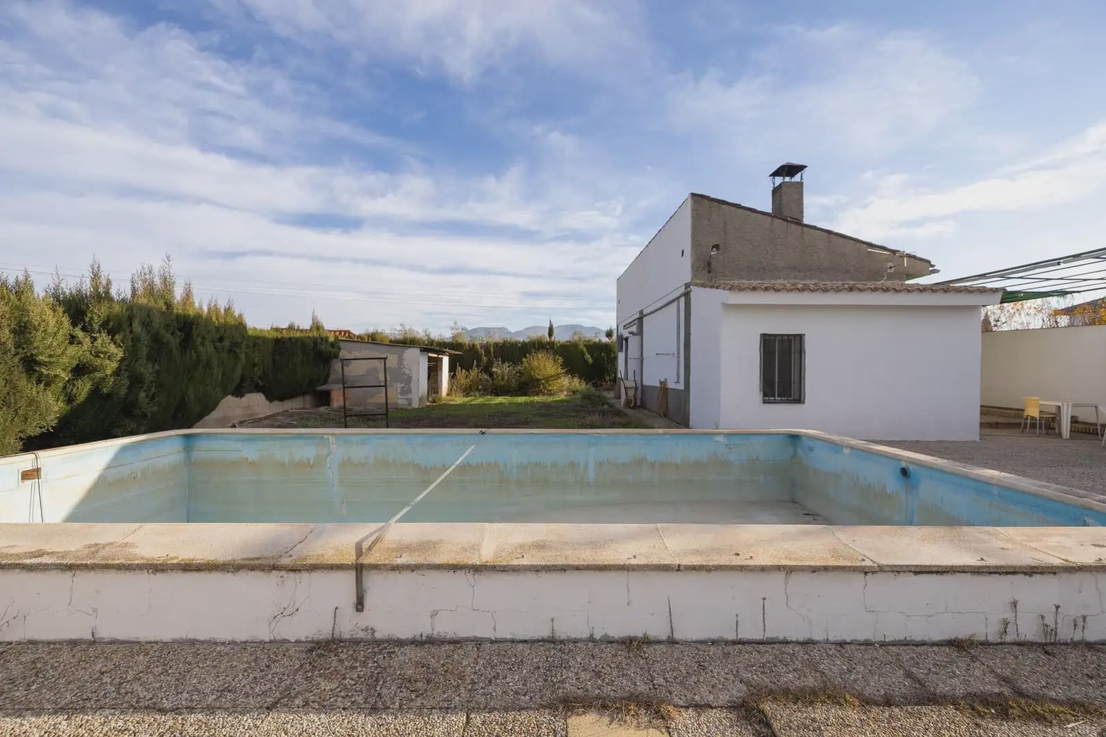 Finca/Casa Rural en Maracena en venta con piscina - 195.000 € (Ref: 9836883)
