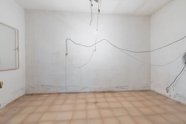 Comercial para venda em Zaidin, Granada cidade - 126 000 € (Ref: 9836884)