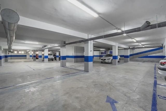 Garage for sale in Centro - Sagrario, Granada city - € 630,000 (Ref: 9836885)