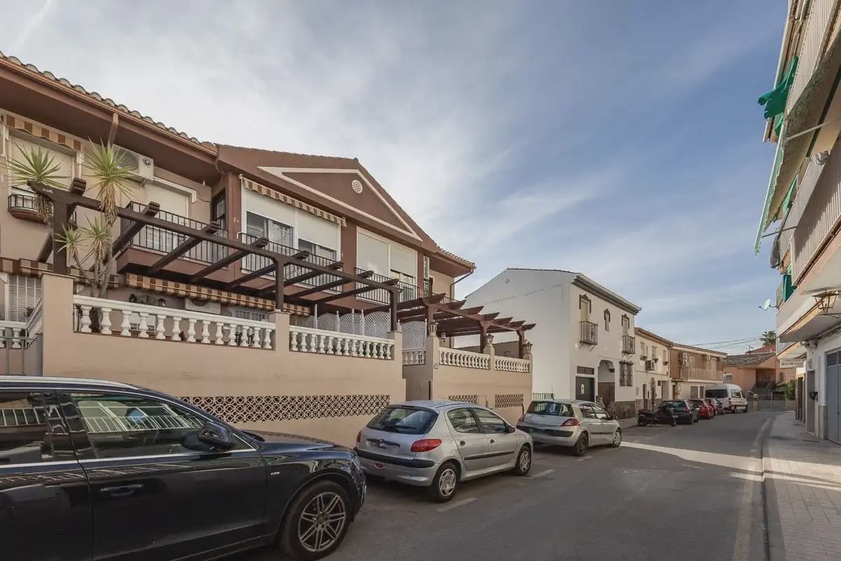 Lejlighed til salg i Huetor Vega med garage - € 179.500 (Ref: 9836888)