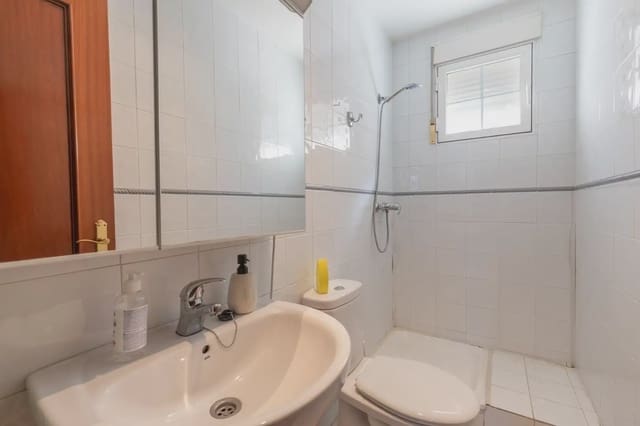 Villetta a Schiera in vendita in Cájar con garage - 329.000 € (Rif: 9836892)