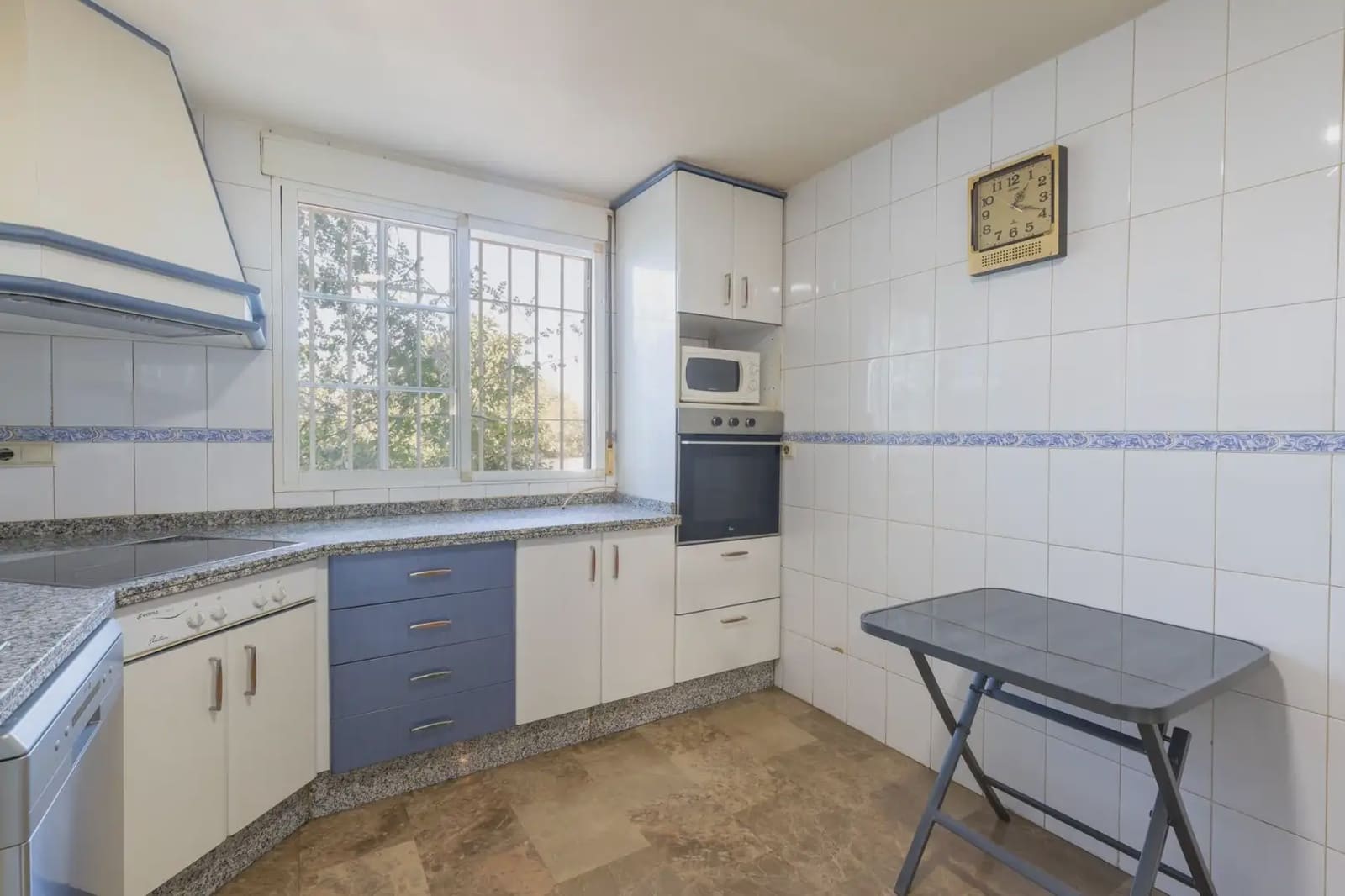 Terraced Villa for sale in Cajar with garage - € 329,000 (Ref: 9836892)