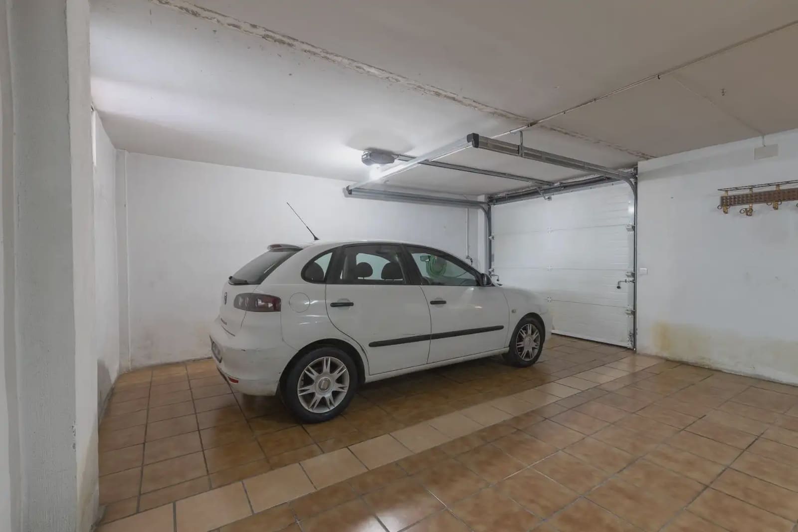 Terraced Villa for sale in Cajar with garage - € 329,000 (Ref: 9836892)