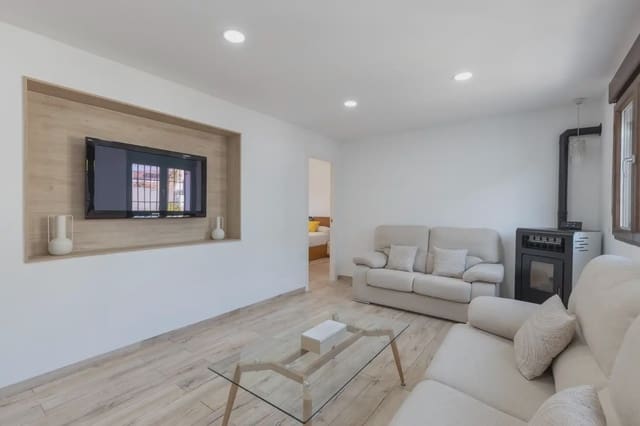 Kjedet enebolig til salgs i La Zubia med garasje - € 420 000 (Ref: 9836893)