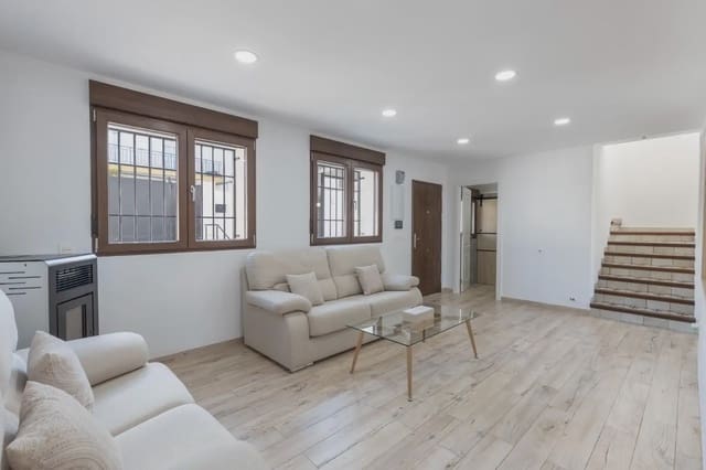 Kjedet enebolig til salgs i La Zubia med garasje - € 420 000 (Ref: 9836893)
