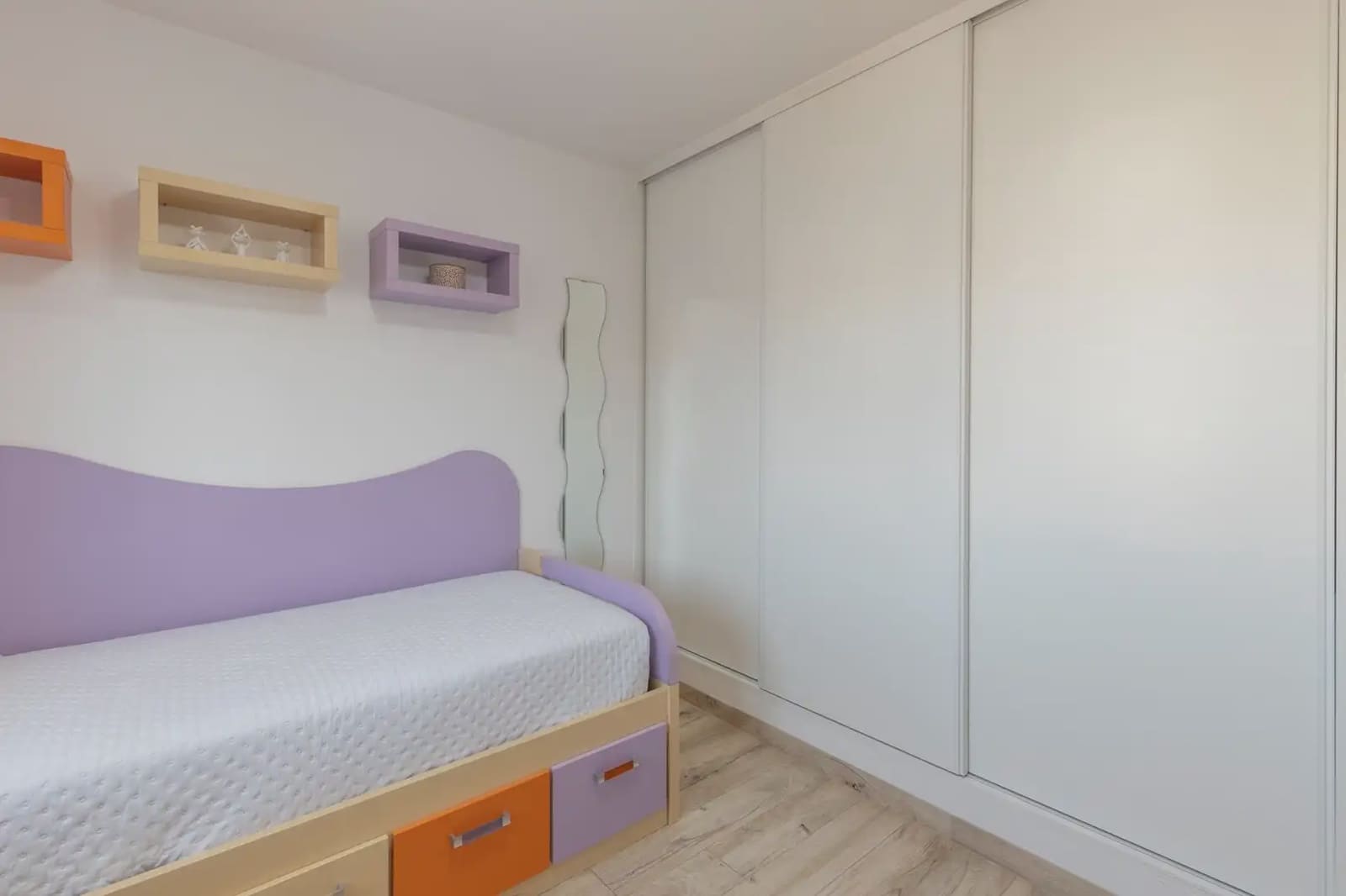 Kjedet enebolig til salgs i La Zubia med garasje - € 420 000 (Ref: 9836893)