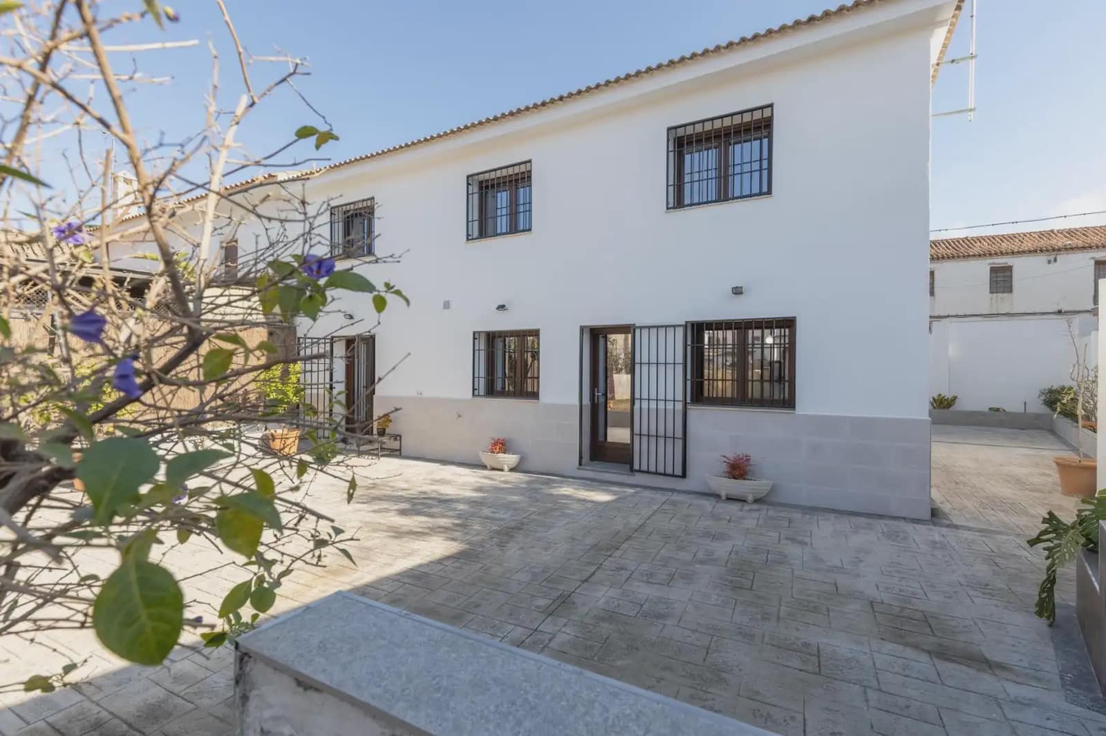 Kjedet enebolig til salgs i La Zubia med garasje - € 420 000 (Ref: 9836893)