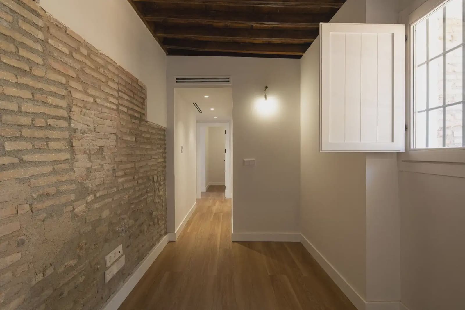Flat te koop in Granada stad - € 397.000 (Ref: 9836896)