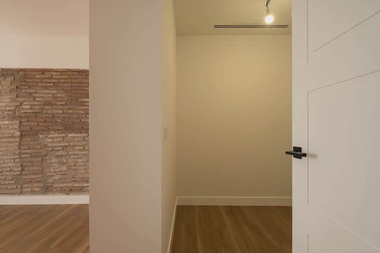 Flat te koop in Granada stad - € 397.000 (Ref: 9836896)
