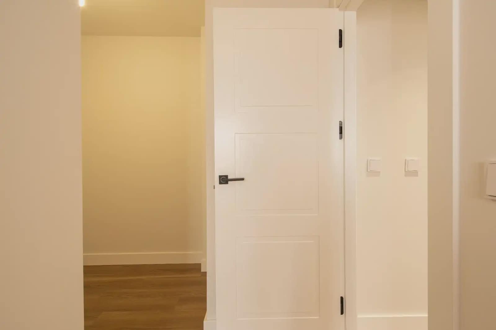Flat te koop in Granada stad - € 397.000 (Ref: 9836896)