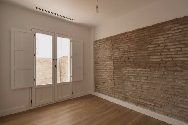 Flat te koop in Albaicin, Granada stad - € 397.000 (Ref: 9836896)