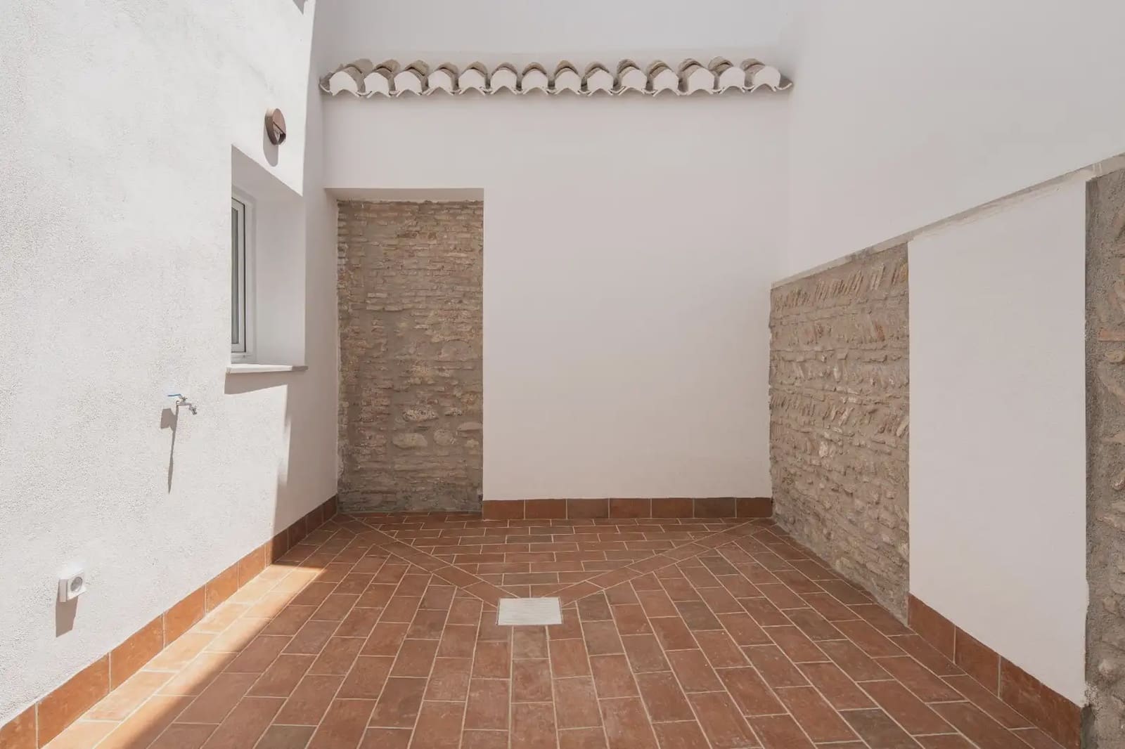Flat te koop in Granada stad - € 397.000 (Ref: 9836896)