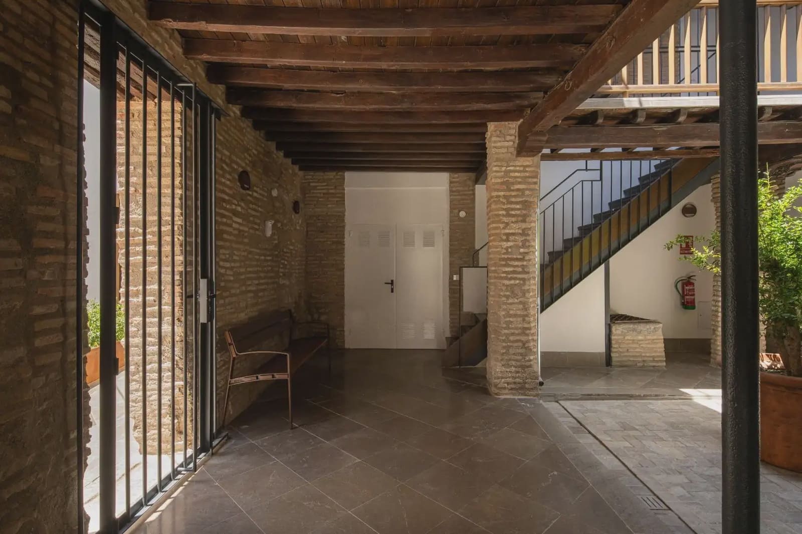 Flat te koop in Granada stad - € 397.000 (Ref: 9836896)