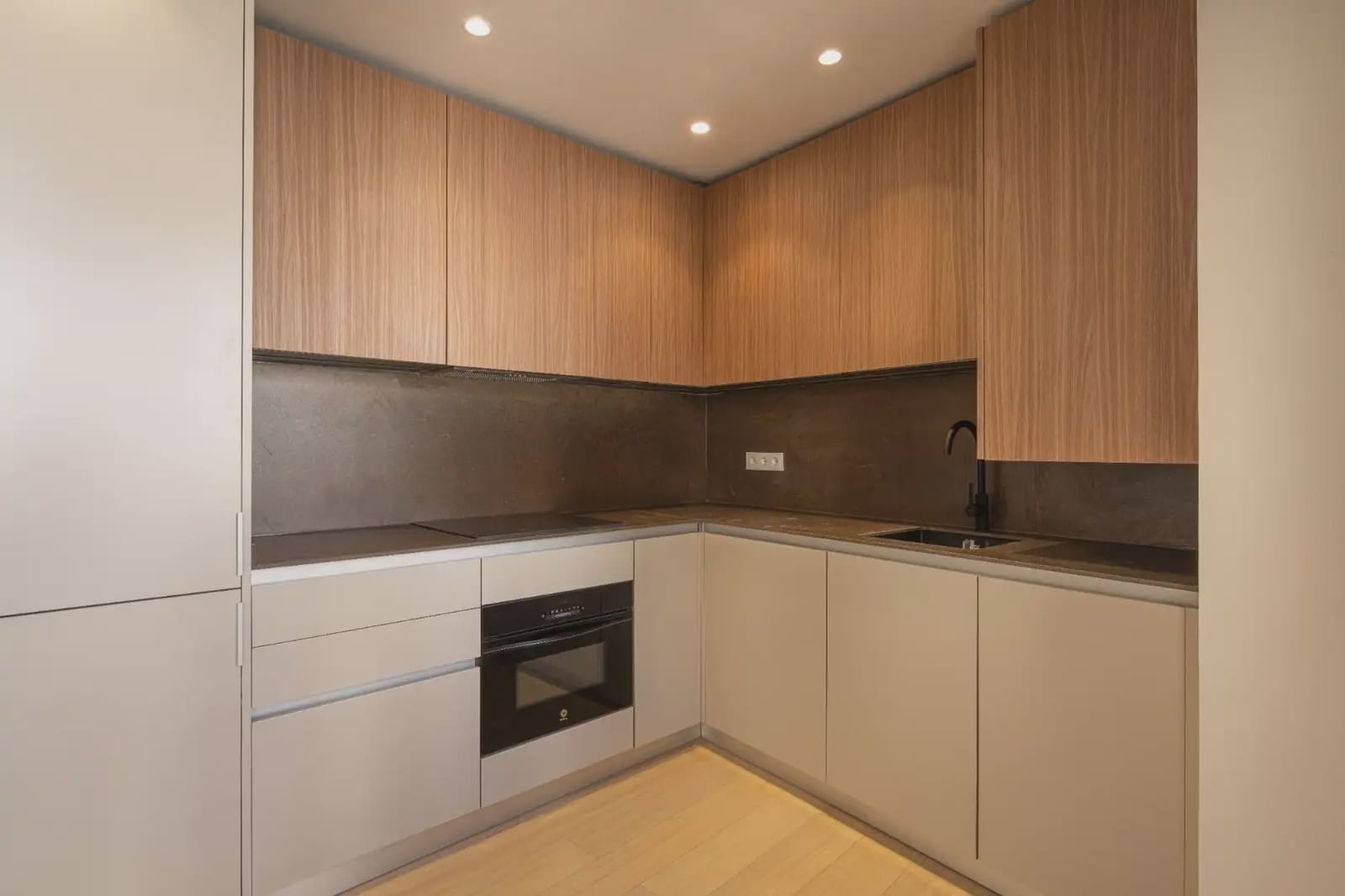Appartement te koop in Granada stad - € 650.000 (Ref: 9836897)