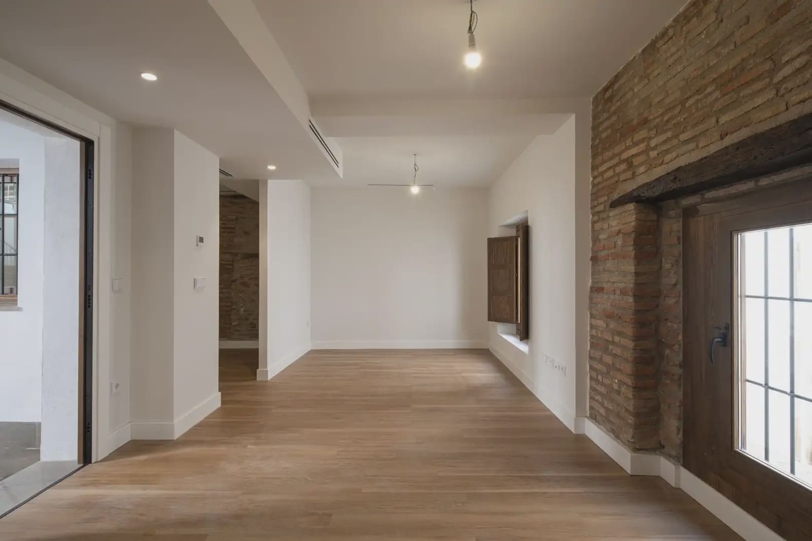 Flat te koop in Granada stad - € 233.000 (Ref: 9836898)