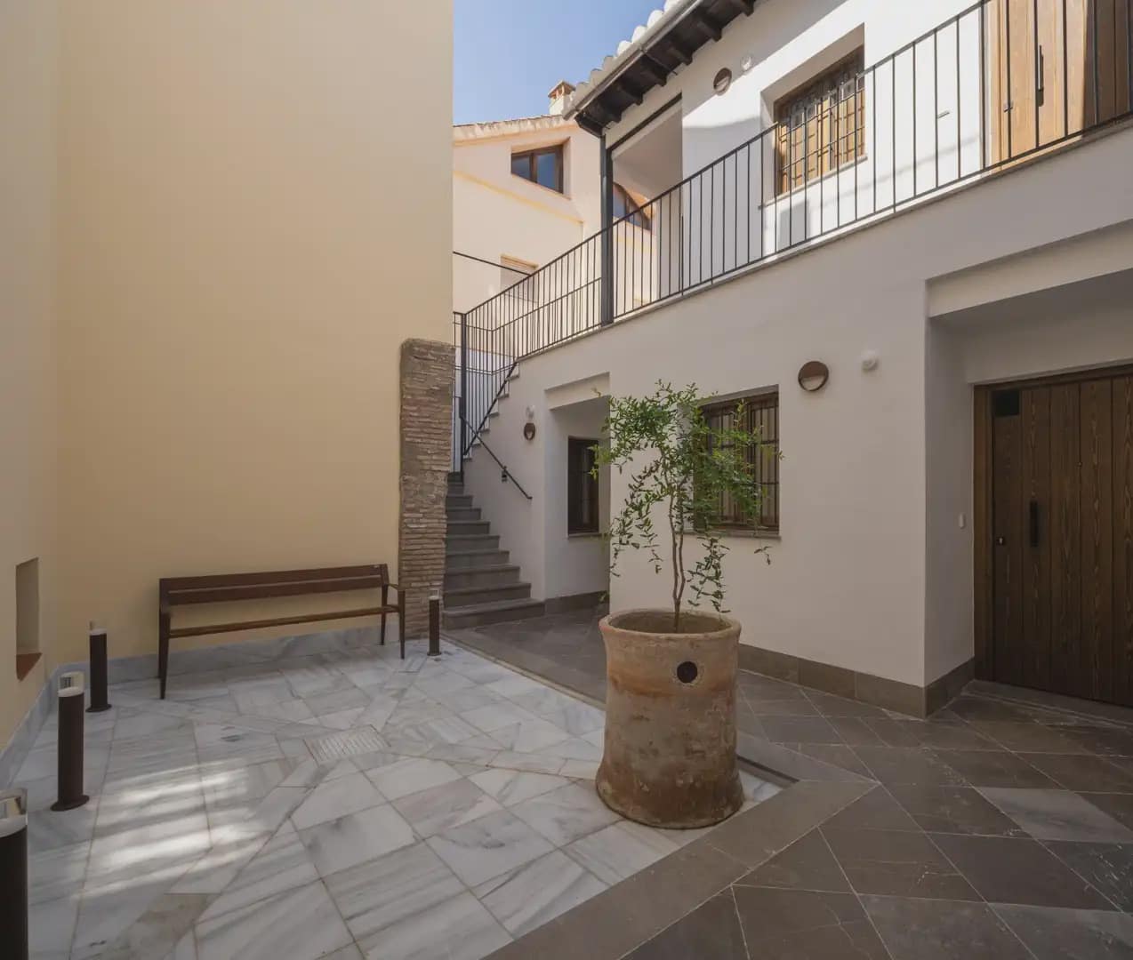 Flat te koop in Granada stad - € 233.000 (Ref: 9836898)