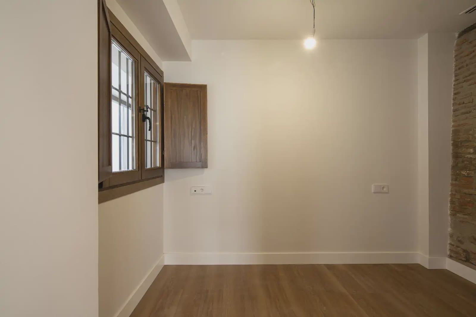 Flat te koop in Granada stad - € 233.000 (Ref: 9836898)