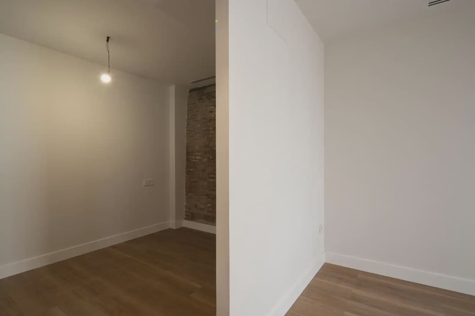 Flat te koop in Granada stad - € 233.000 (Ref: 9836898)