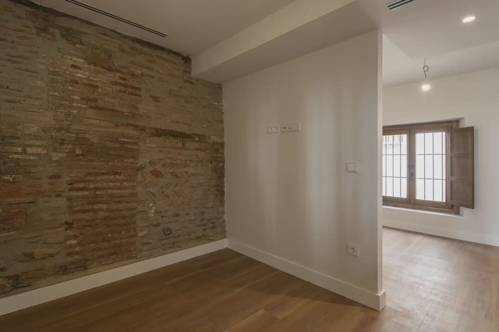 Flat te koop in Granada stad - € 233.000 (Ref: 9836898)
