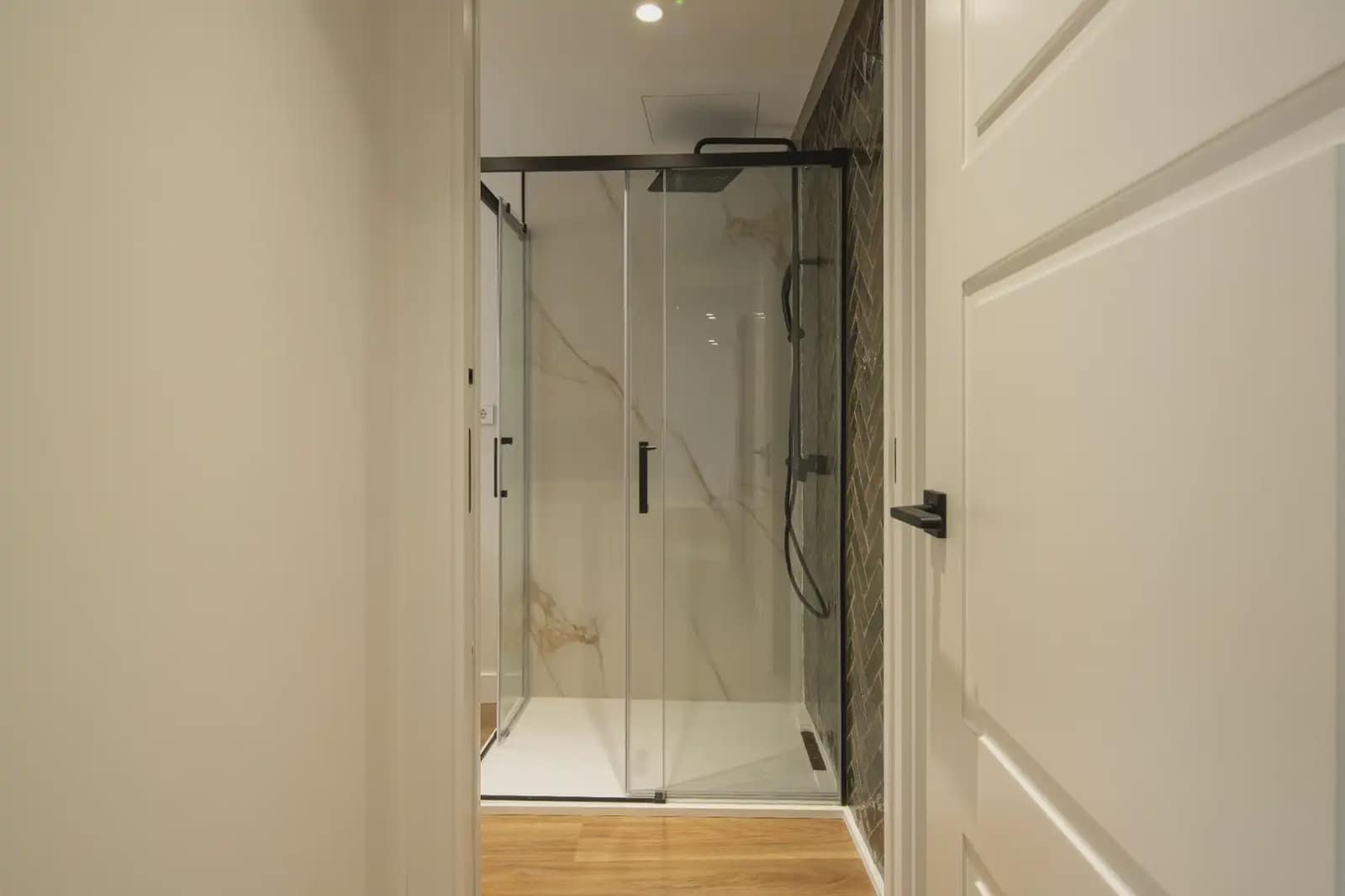 Flat te koop in Granada stad - € 233.000 (Ref: 9836898)
