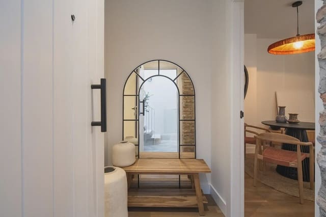 Flat te koop in Albaicin, Granada stad - € 269.000 (Ref: 9836899)
