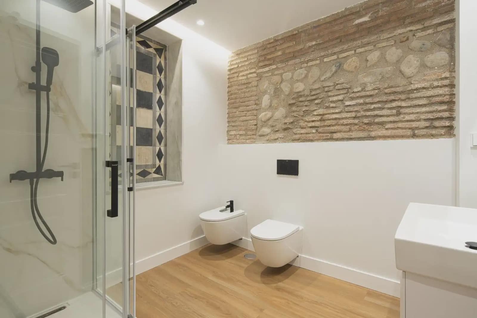 Flat te koop in Granada stad - € 269.000 (Ref: 9836899)