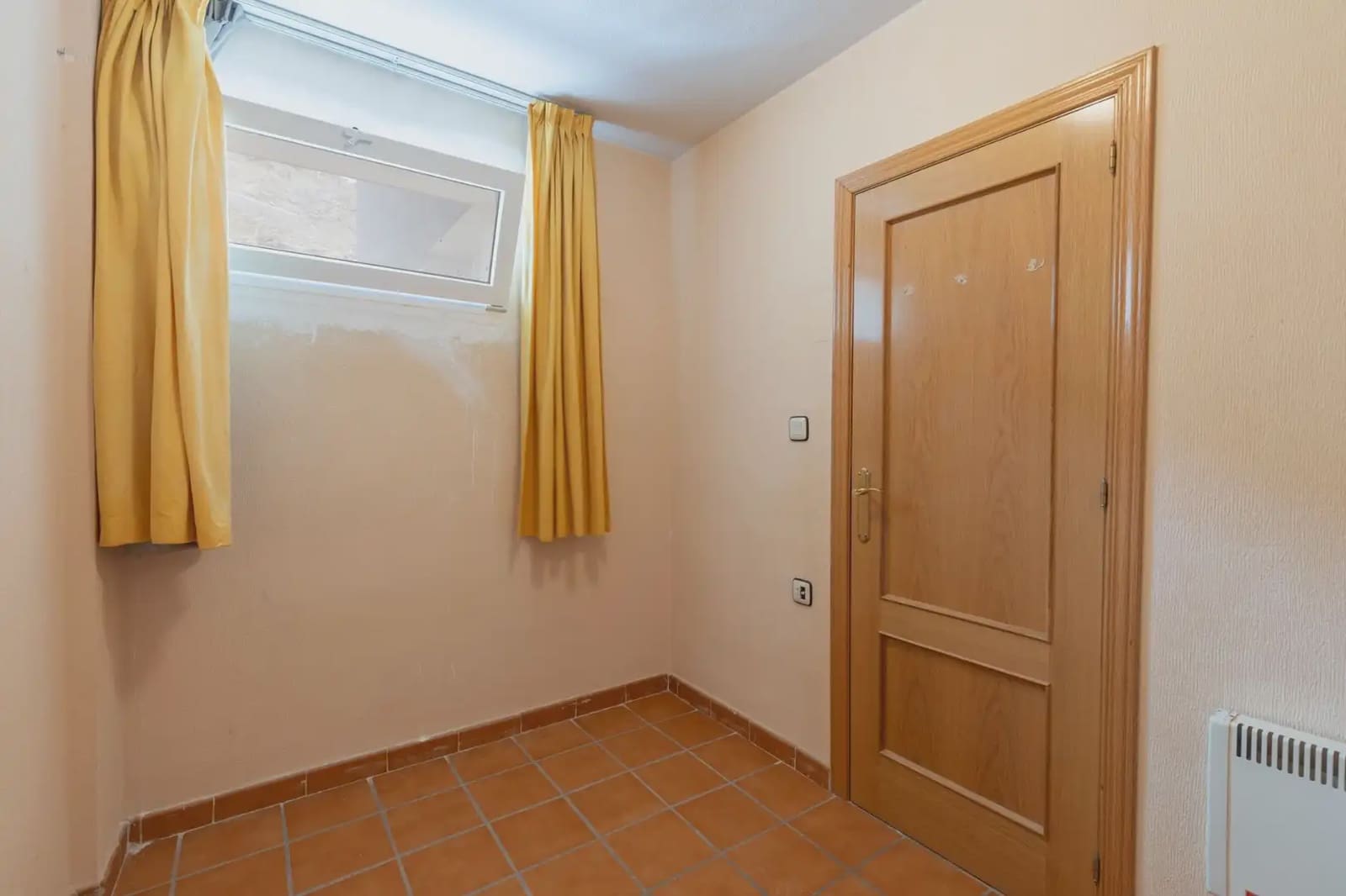 Appartement te koop in Sierra Nevada met garage - € 119.900 (Ref: 9836903)