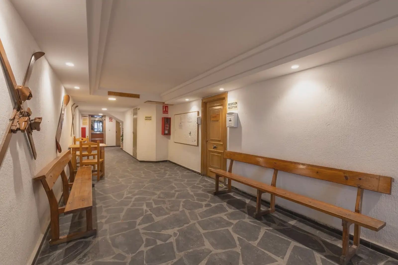 Appartement te koop in Sierra Nevada met garage - € 119.900 (Ref: 9836903)