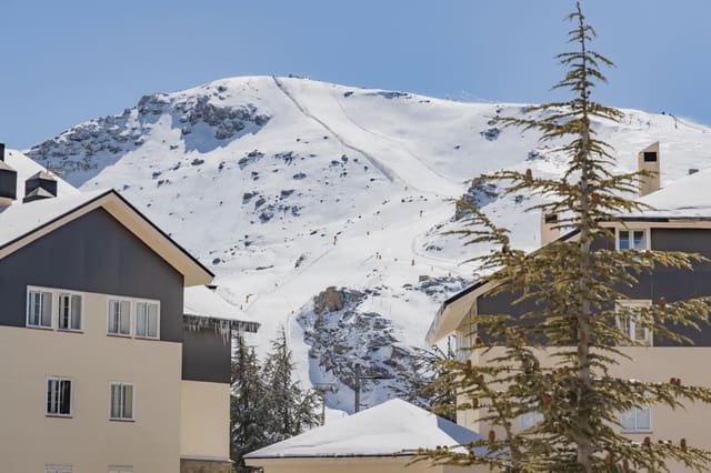 Appartement te koop in Sierra Nevada, Monachil met garage - € 119.900 (Ref: 9836903)