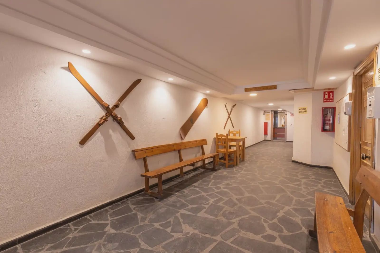 Appartement te koop in Sierra Nevada met garage - € 119.900 (Ref: 9836903)