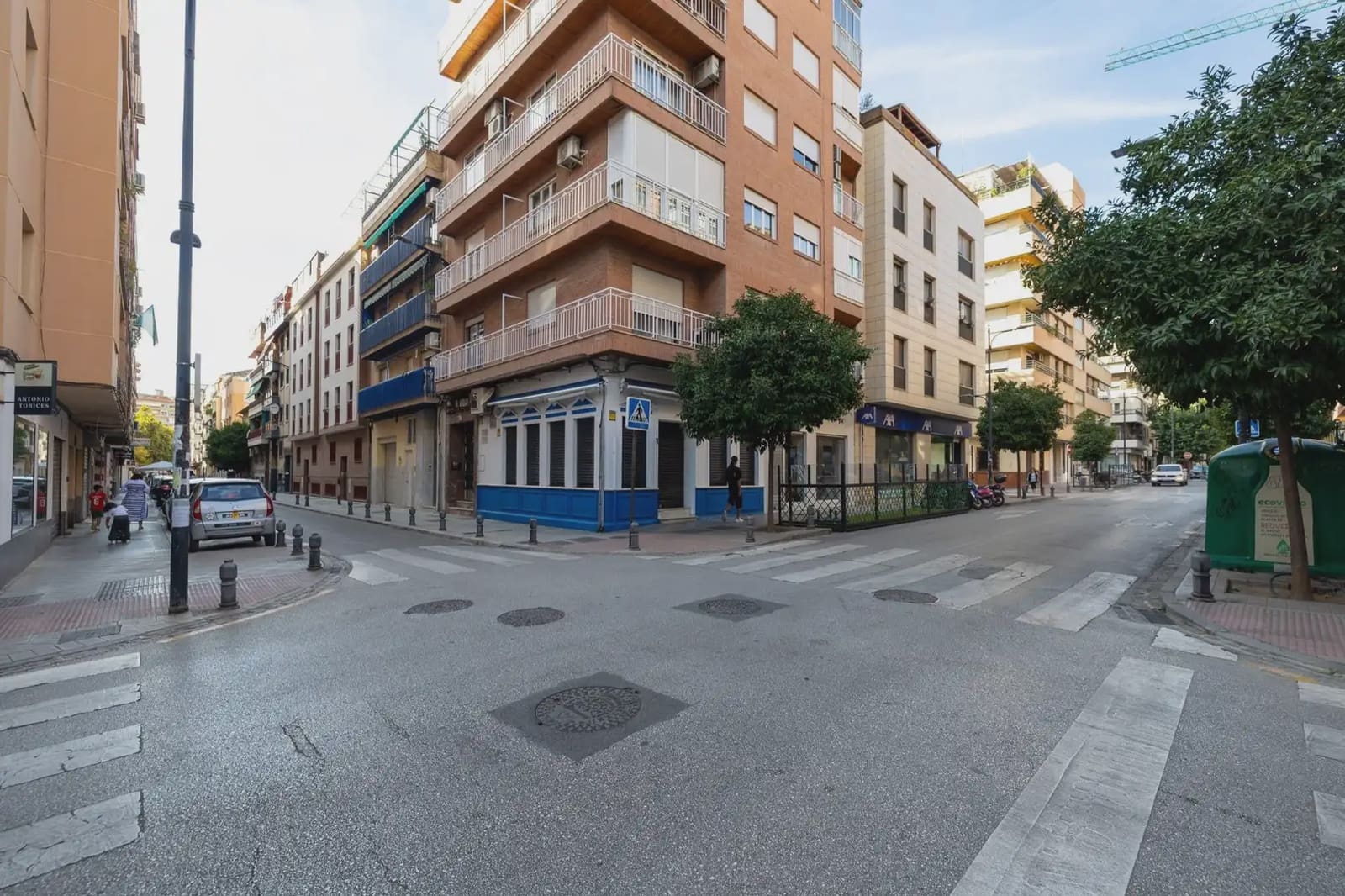 Local Comercial en Granada ciudad en alquiler - 600 € (Ref: 9836904)