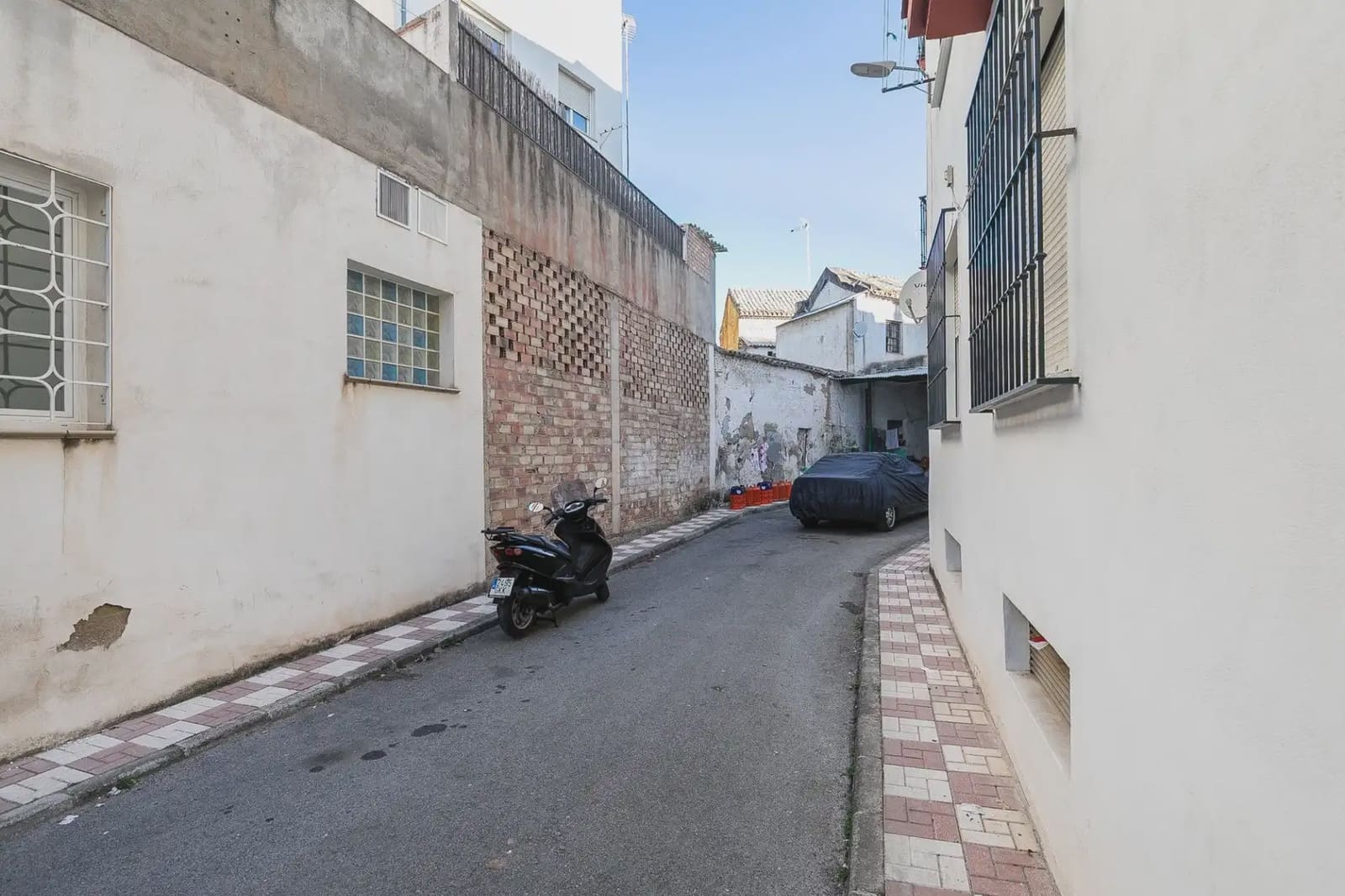 Local Comercial en Albolote en venta - 150.000 € (Ref: 9836905)