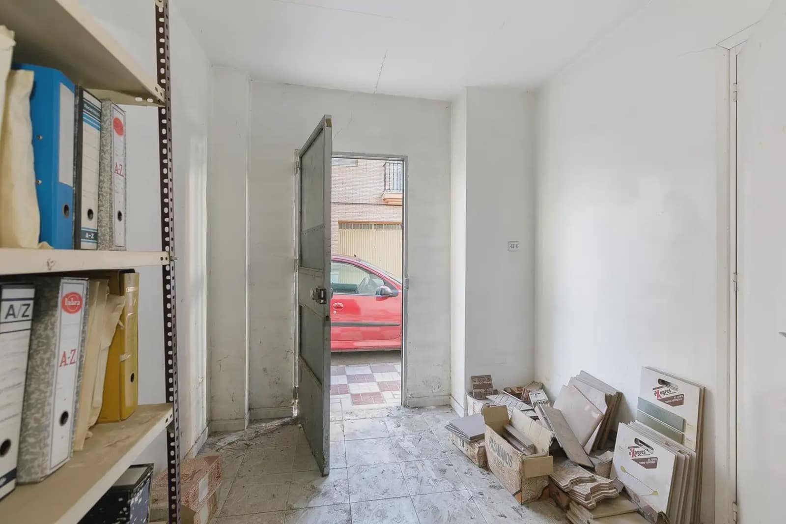 Local Comercial en Albolote en venta - 150.000 € (Ref: 9836905)