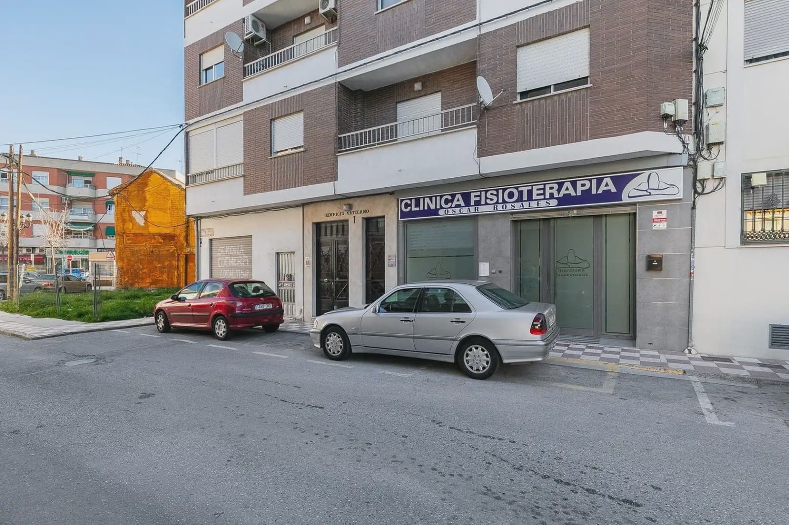 Local Comercial en Albolote en venta - 150.000 € (Ref: 9836905)