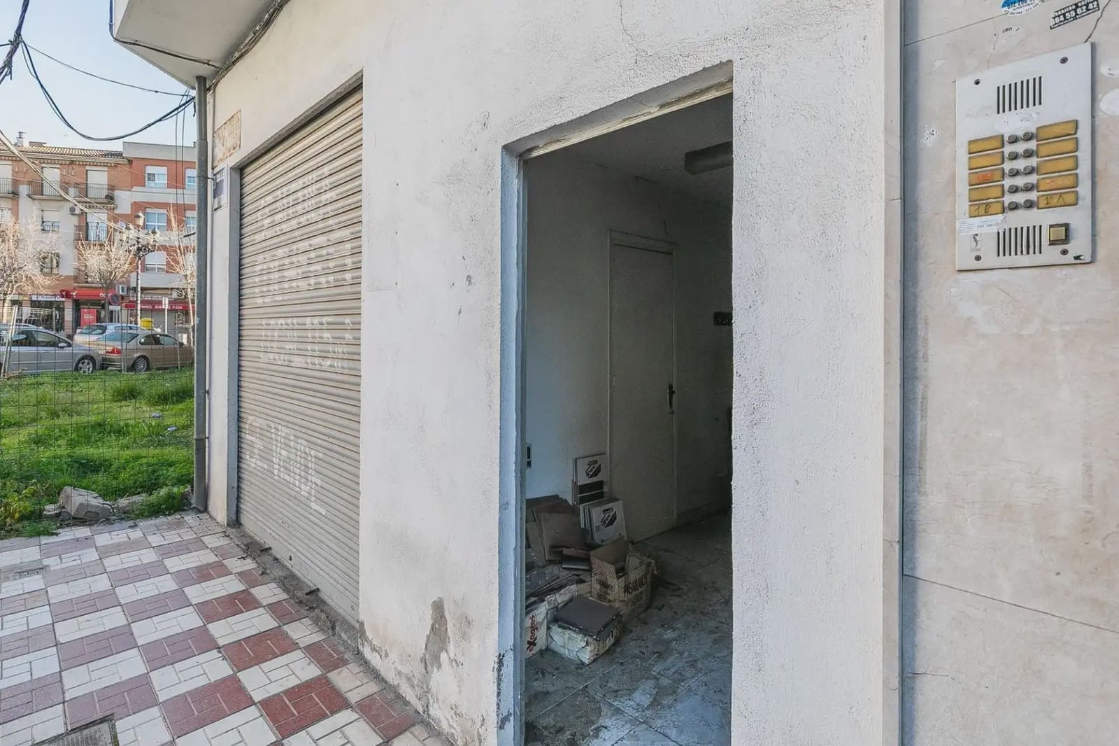Local Comercial en Albolote en venta - 150.000 € (Ref: 9836905)
