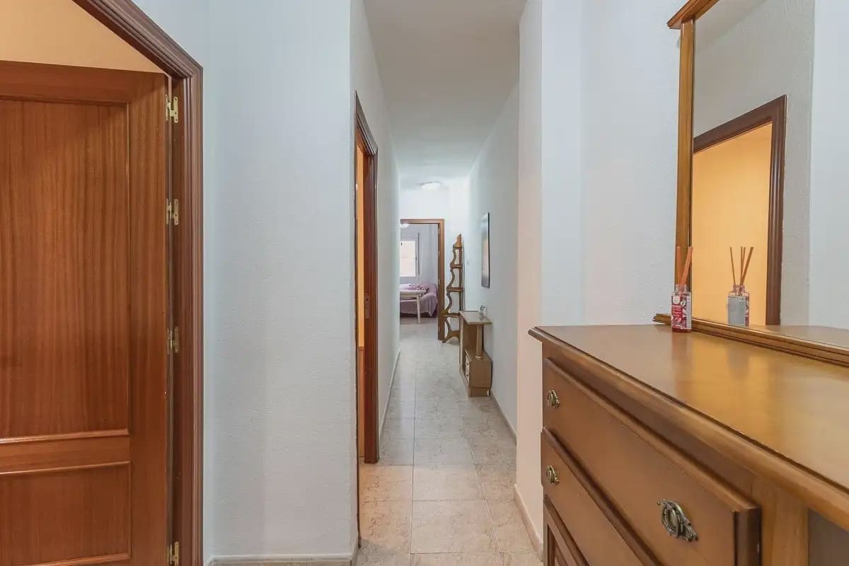 3 slaapkamer Flat te koop in Granada stad - € 230.000 (Ref: 9836906)