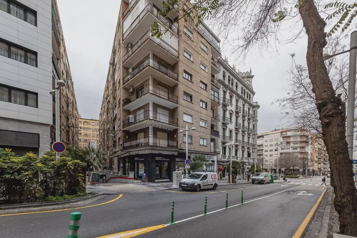 3 slaapkamer Flat te koop in Granada stad - € 230.000 (Ref: 9836906)