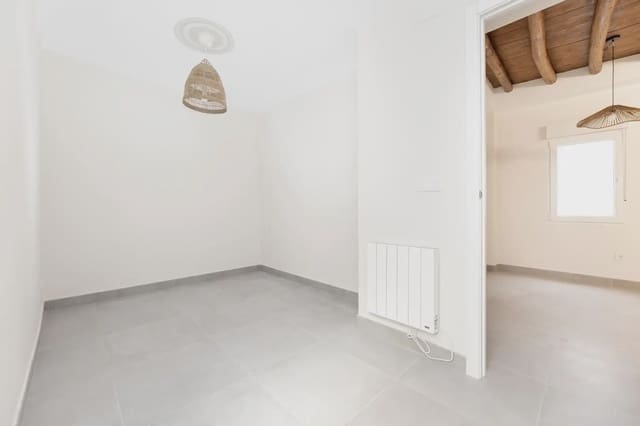 Leilighet til salgs i San Matías - Realejo, Granada by - € 198 500 (Ref: 9836908)