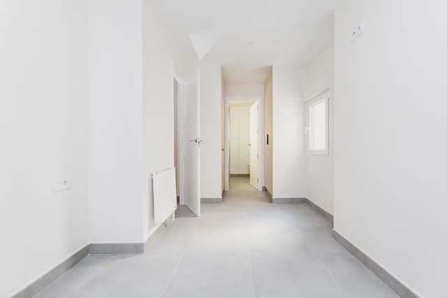 Leilighet til salgs i San Matías - Realejo, Granada by - € 198 500 (Ref: 9836908)