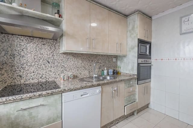 Semi-detached Villa for sale in Armilla with garage - € 225,000 (Ref: 9836909)