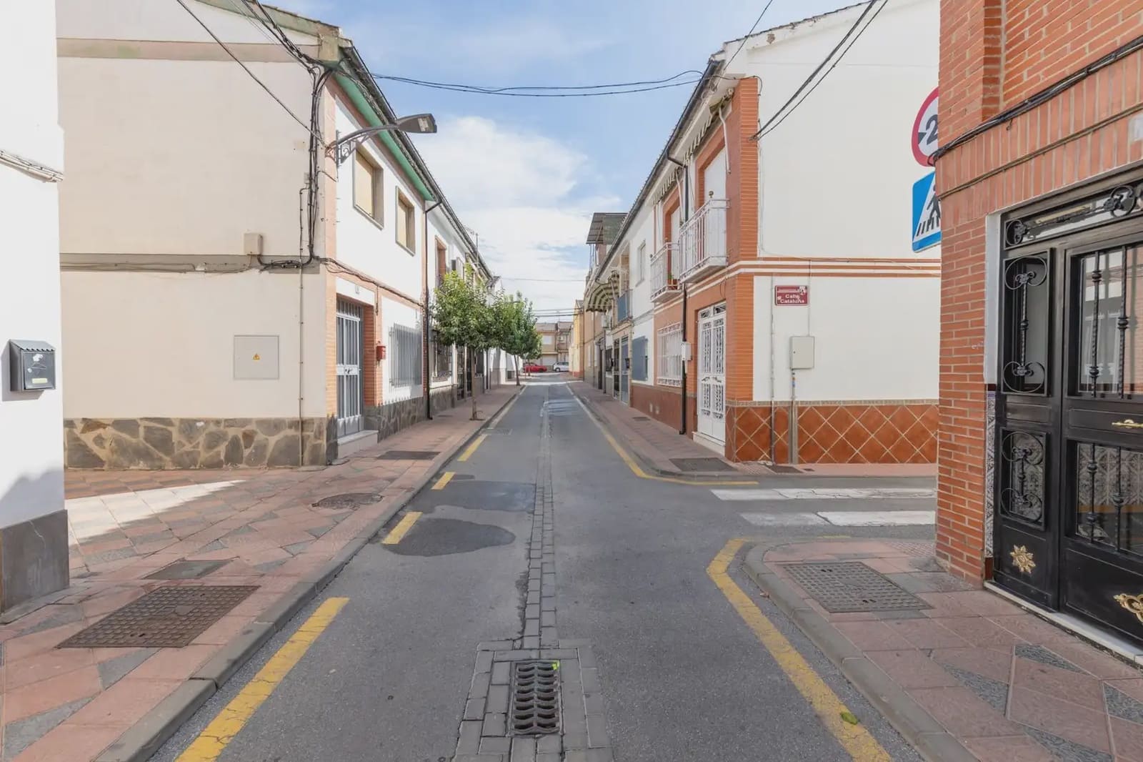 Semi-detached Villa for sale in Armilla with garage - € 225,000 (Ref: 9836909)